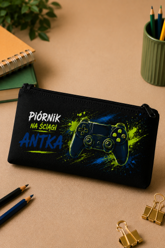 Piórnik dla klasy chłopcy z personalizacją.png
