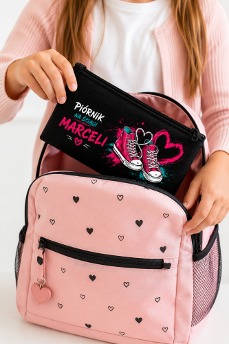 piórnik dla dziewczynki z imieniem personalizowany.png