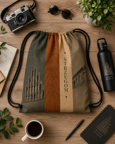strzegom workoplecak pasy flatlay.png